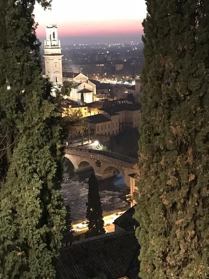 Pensionat Ai Giardini Rooms -Vicino Ospedale Borgo Trento E Centro Storico Verona